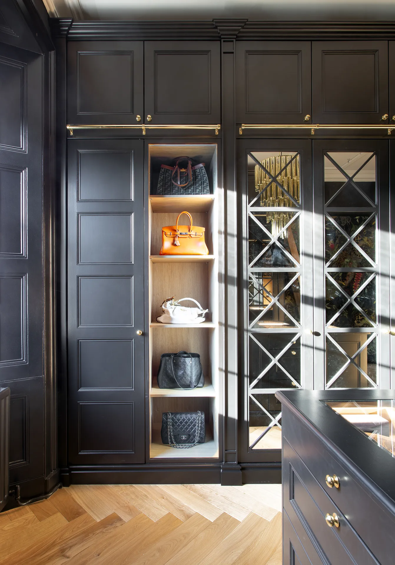 8 Luxury Dressing Room