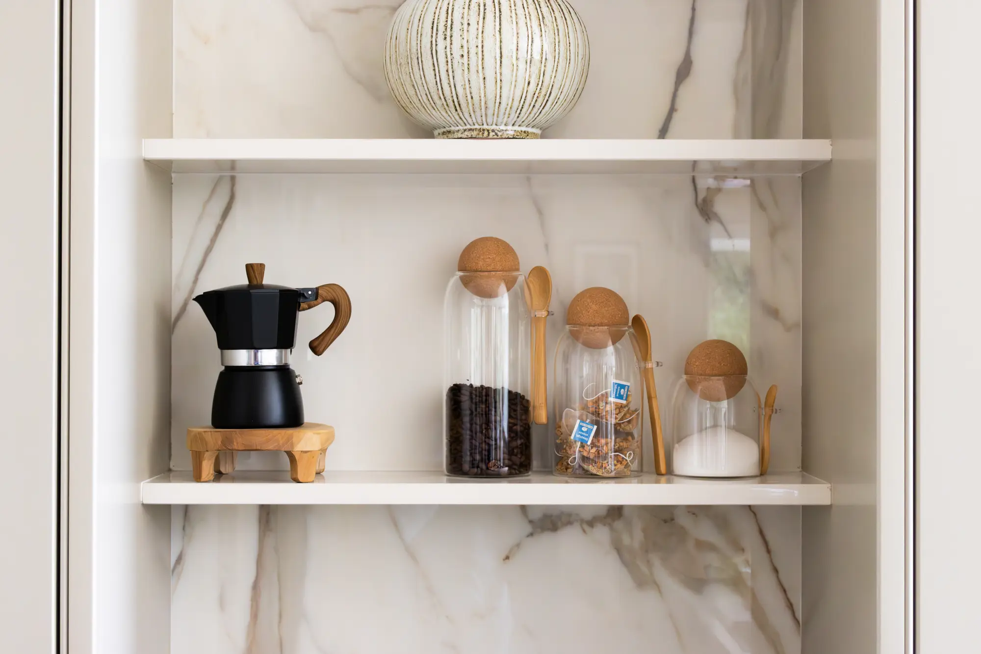 06 – Georgian Kitchen