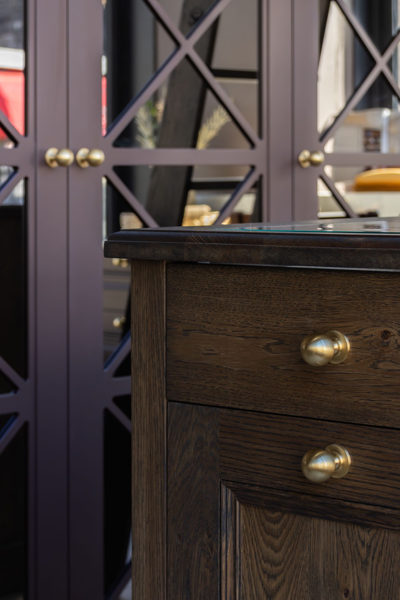 PERTH ROBES 07 – PERTH SHOWROOM 2025 – PLUM MIRRORED WARDROBE